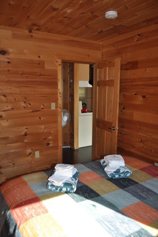 The Sleeping Moose Cottage Birch Plain Ngoại thất bức ảnh
