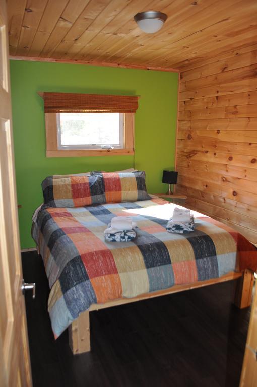 The Sleeping Moose Cottage Birch Plain Ngoại thất bức ảnh